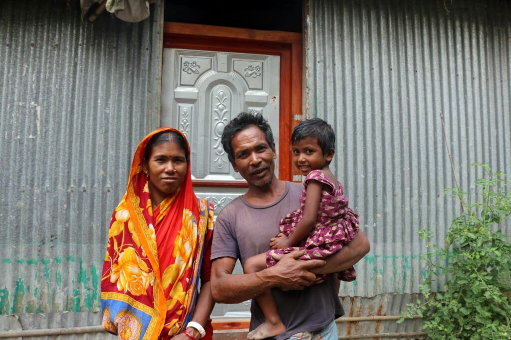 Tara, Budero and their daughter Lipi